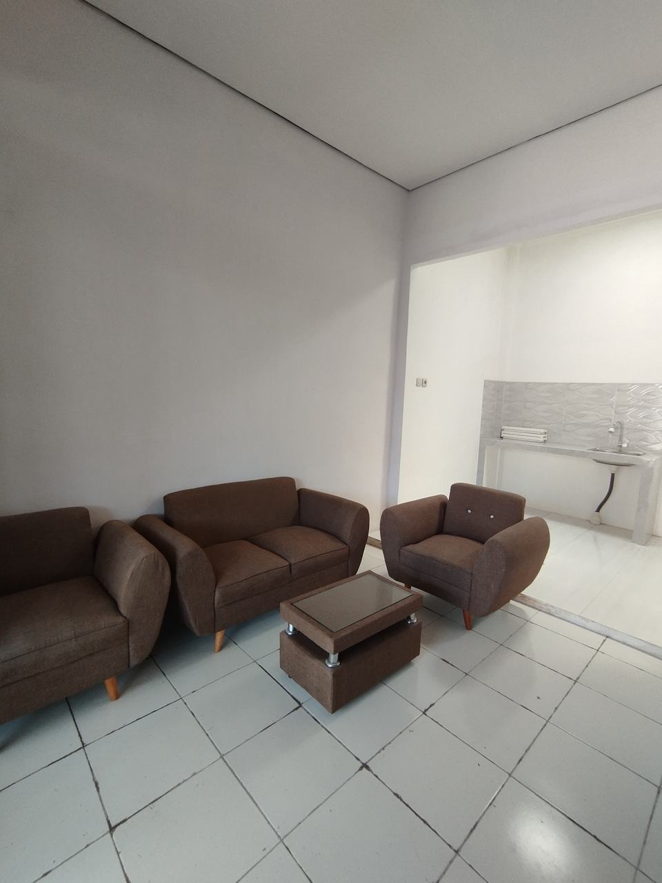 Foto rumah siap huni Serang Baru